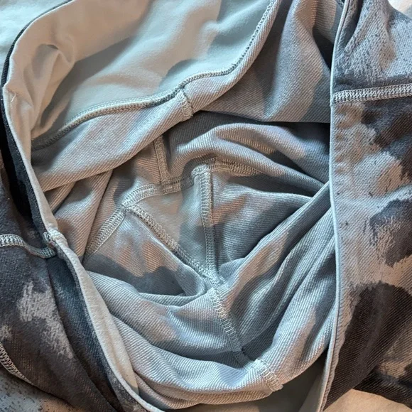 Gray and Black Tie-Dye lululemon Leggings - Picture 5 of 6